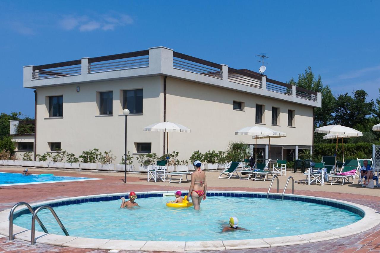 Апарт отель Le Residenze Di Santa Costanza - Mirto/Corbezzolo Сан-Винченцо Экстерьер фото