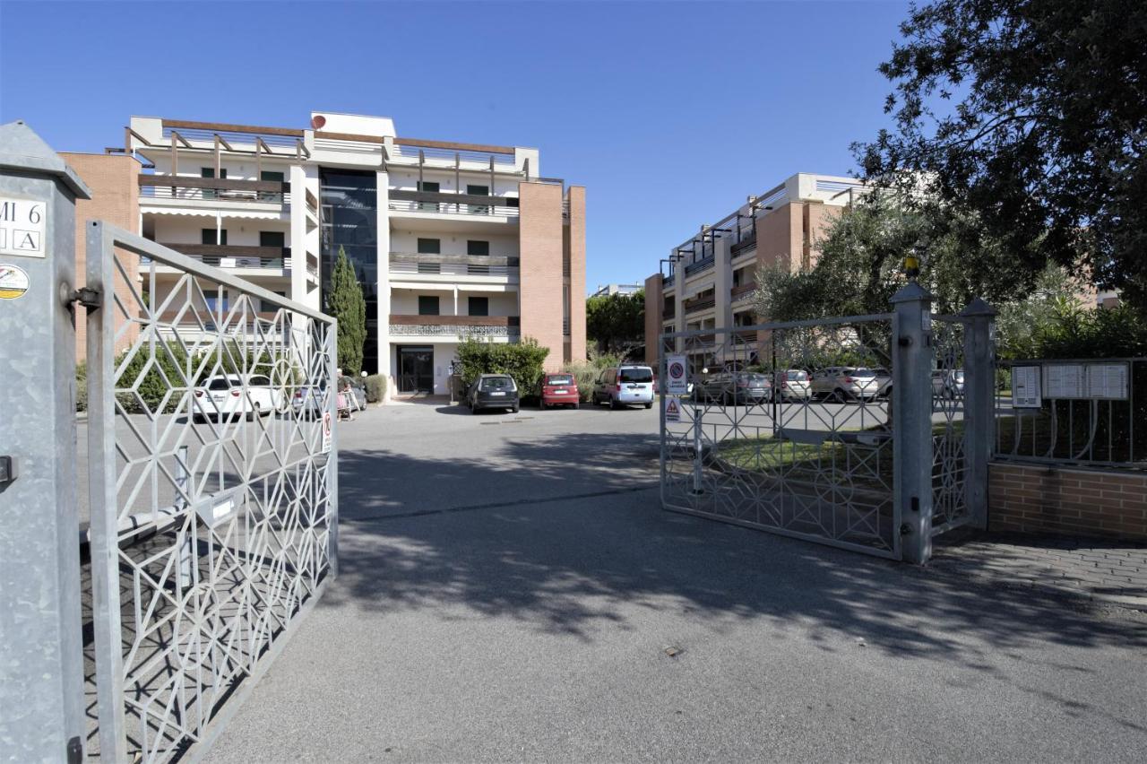 Апарт отель Le Residenze Di Santa Costanza - Mirto/Corbezzolo Сан-Винченцо Экстерьер фото