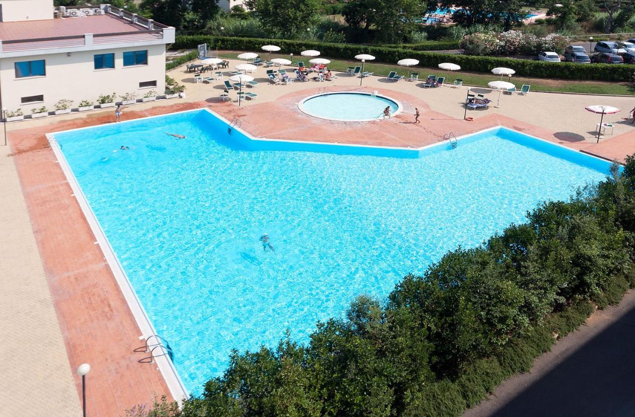 Апарт отель Le Residenze Di Santa Costanza - Mirto/Corbezzolo Сан-Винченцо Экстерьер фото